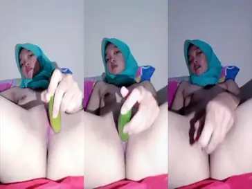 Bokep Ukhti Sange Colmek Timun Di Kamar Viral